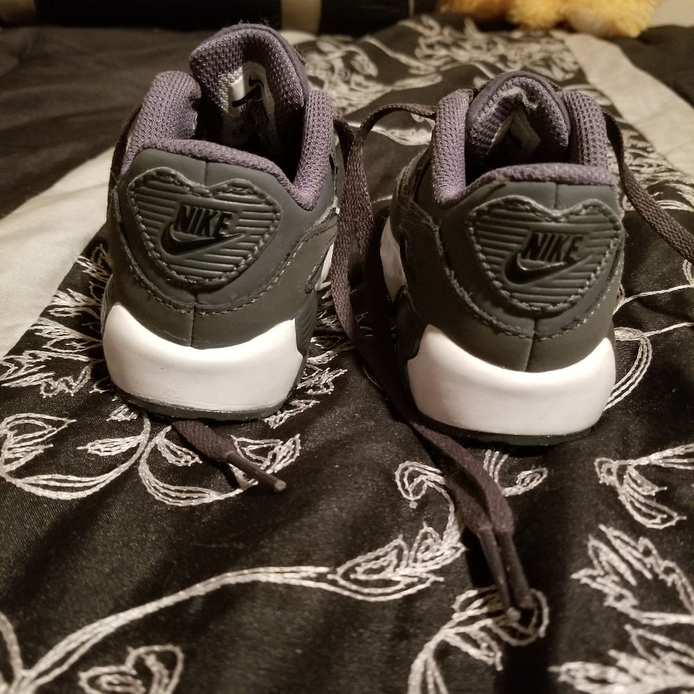 Nike boy shoes